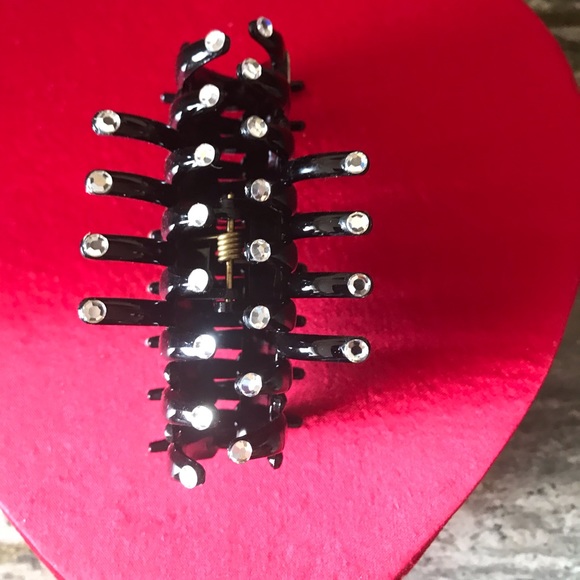 NWOT  JOOMI JOOLZ Hair clip with Swarovski Crystals main image 4